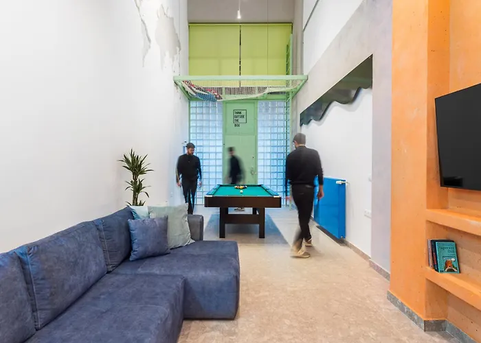 Fabrica Playloft In The Center By Binobi! * 塞萨洛尼基